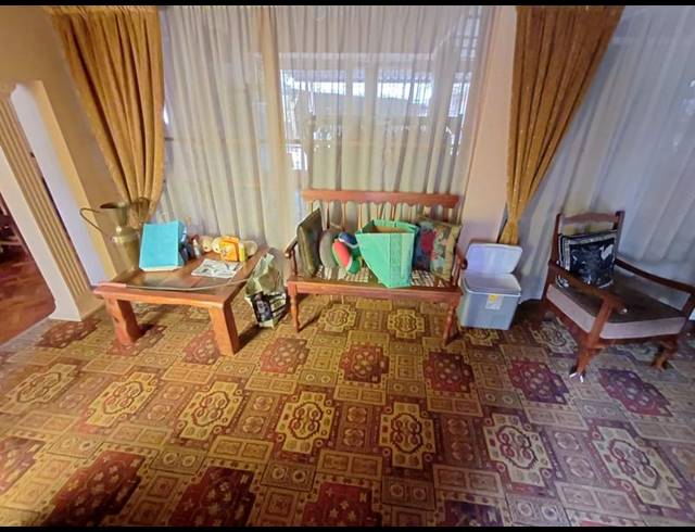 FARM FOR SALE IN UNITAS PARK